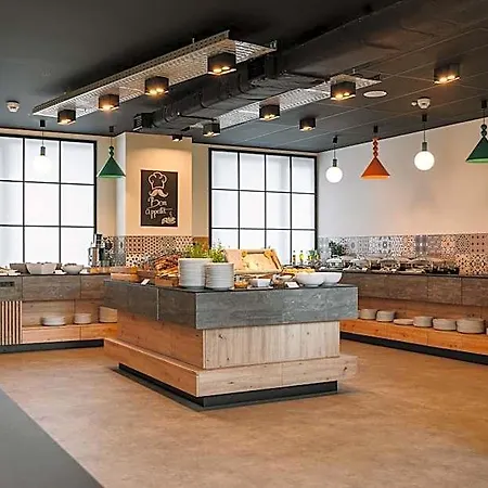 Convictus For Business & Travellers Hotel 3*