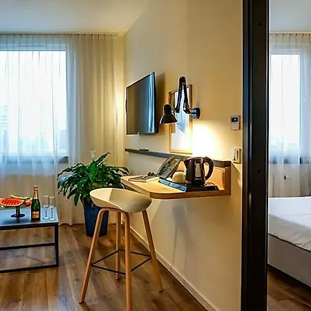 Convictus For Business & Travellers Hotel 3*